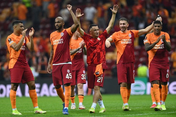 Barcelona – Galatasaray: Đêm tưng bừng ở Camp Nou ảnh 1