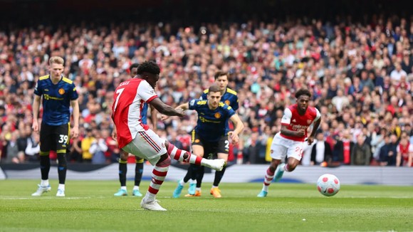 Arsenal đè bẹp Man Utd để giành quyền kiểm soát cuộc chiến top 4 ảnh 2