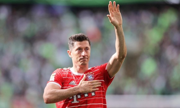 Robert Lewandowski ghi bàn cuối cùng cho Bayern