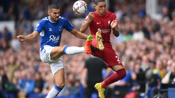 Everton cầm hòa Liverpool trong trận cầu kịch tính của cột dọc và xà ngang ảnh 2