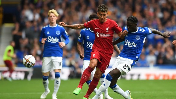 Everton cầm hòa Liverpool trong trận cầu kịch tính của cột dọc và xà ngang ảnh 3