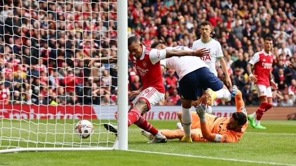 Partey, Jesus và Xhaka giúp Arsenal quật ngã Tottenham khi Harry Kane ghi cột mốc 100 ảnh 4