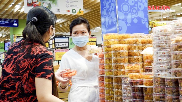 Hệ thống siêu thị tăng giờ mở cửa phục vụ nhu cầu mua sắm Tết của người dân 