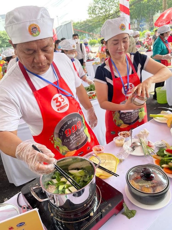 Hơn 999 gia đình khắp cả nước cùng Saigon Co.op xác lập kỷ lục Việt Nam về nấu ăn ảnh 2