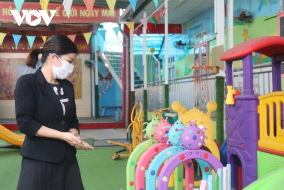 Dù không hoạt động, nhưng mỗi tháng chị Nguyễn Thị Ngọc Lan vẫn phải chi hơn 70 triệu đồng trả tiền thuê mặt bằng cho 2 cơ sở mầm non ở quận 12 và TP.Thủ Đức.