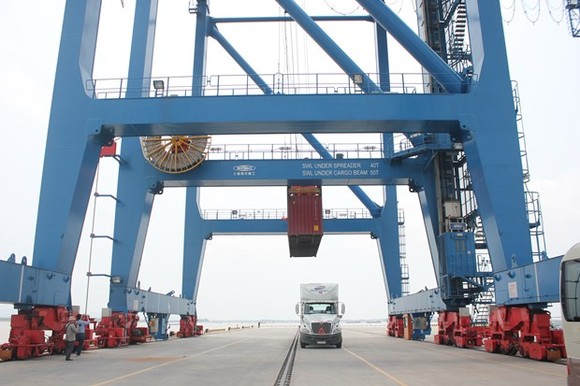 Thu hút đầu tư vào ngành logistics, tạo động lực thúc đẩy xuất nhập khẩu hàng hóa. (Ảnh: PV/Vietnam+)