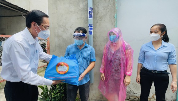 Ghi nhận sự đóng góp của người dân tham gia tự quản chốt bảo vệ 'vùng xanh' ảnh 3