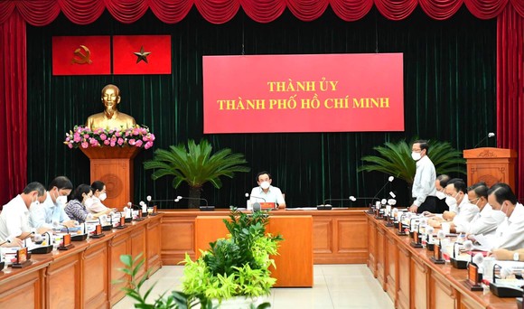 Bí thư Thành ủy TPHCM Nguyễn Văn Nên: An toàn để sản xuất, sản xuất phải an toàn ảnh 1