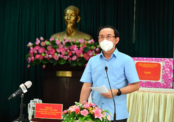 Bí thư Thành ủy TPHCM Nguyễn Văn Nên phát biểu trong buổi làm việc với huyện Cần Giờ, ngày 12-9-2021. Ảnh: VIỆT DŨNG