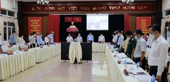 Phó Bí thư Thành ủy TPHCM Nguyễn Hồ Hải: Cán bộ, đảng viên điều chỉnh cuộc sống cùng người dân vượt qua khó khăn ảnh 1