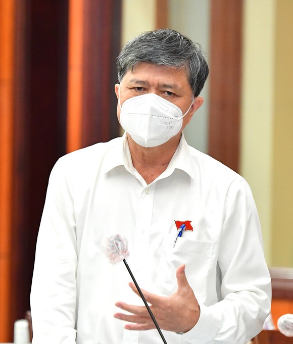 Chủ tịch UBND TPHCM Phan Văn Mãi: Trước mắt thí điểm học trực tiếp đối với lớp 9 và 12 ảnh 2
