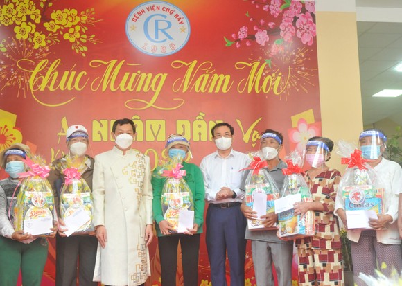 Bí thư Thành ủy TPHCM Nguyễn Văn Nên: Tri ân các bác tài lái xe cứu thương ảnh 3
