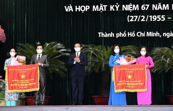 Bí thư Thành ủy TPHCM Nguyễn Văn Nên: Tập trung chăm lo lực lượng tuyến đầu, y tế cơ sở ảnh 2
