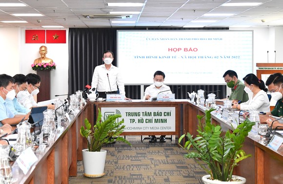 Chủ tịch nước Nguyễn Xuân Phúc chủ trì hội nghị xúc tiến đầu tư vào huyện Hóc Môn và Củ Chi ảnh 3