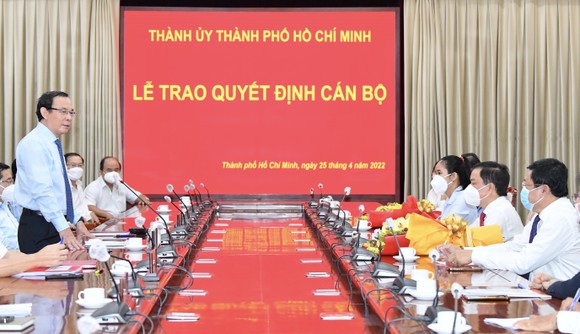 Đồng chí Lê Thị Hờ Rin giữ chức Phó Chủ nhiệm Ủy ban Kiểm tra Thành ủy TPHCM ảnh 4