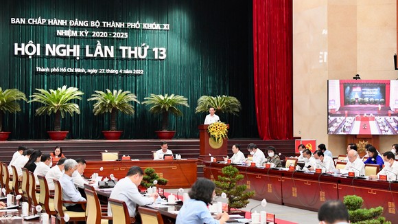Bí thư Thành ủy TPHCM Nguyễn Văn Nên: Hiện thực hóa chương trình nhà ở xã hội, giải tỏa nhà tạm trên kênh rạch ảnh 1