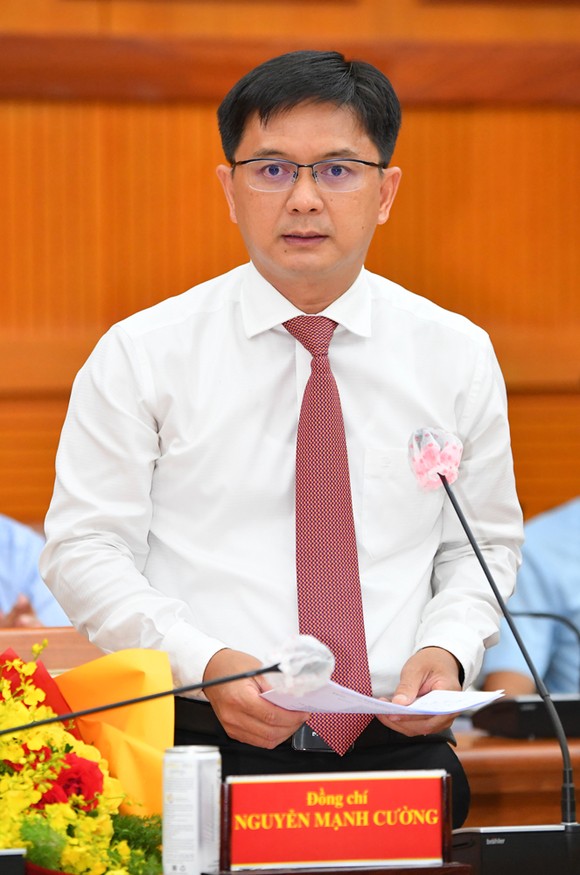 Đồng chí Nguyễn Mạnh Cường giữ chức Chánh Văn phòng Thành ủy TPHCM ảnh 6