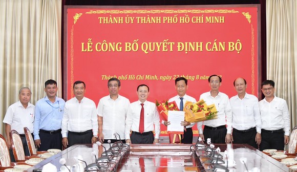 Đồng chí Trần Quốc Trung giữ chức Phó Trưởng Ban Nội chính Thành ủy TPHCM ảnh 2