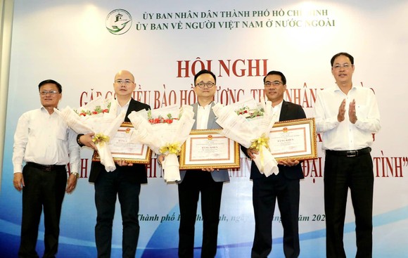Nâng tầm công tác người Việt Nam ở nước ngoài để hỗ trợ tối đa cho kiều bào muốn hồi hương ảnh 3
