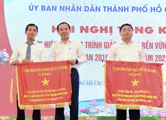 Bí thư Thành ủy TPHCM Nguyễn Văn Nên: Để người nghèo gặp khó khi chưa làm hết việc cần và phải làm là có tội với dân ảnh 3