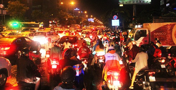 Từ năm 2012 đến nay, quanh Tân Sơn Nhất không xảy ra ùn tắc giao thông trên 30 phút (?!) ảnh 1