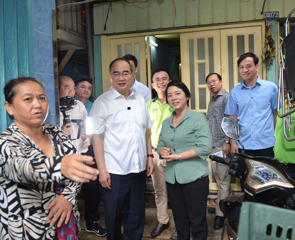 Bí thư Thành ủy TPHCM Nguyễn Thiện Nhân: Chỉnh trang chợ Gà Gạo là dự án trọng điểm trong nhiệm kỳ tới ảnh 1