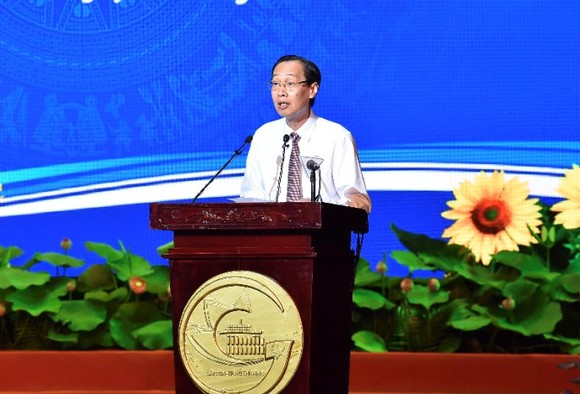 Bí thư Thành ủy TPHCM Nguyễn Thiện Nhân: Định hướng đúng, dù khó khăn người dân vẫn hưởng ứng ảnh 6