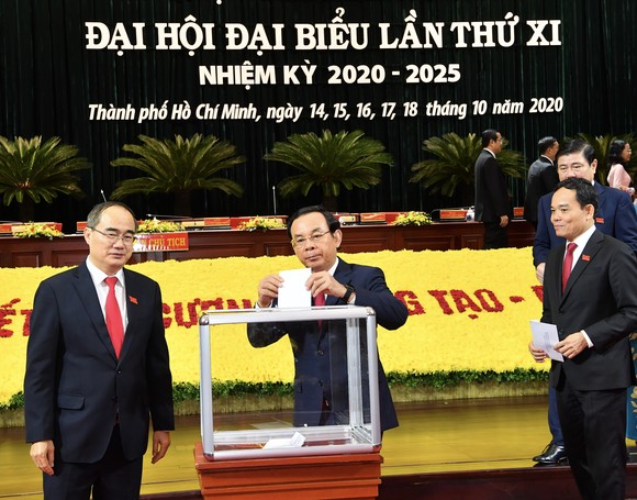 Tân Bí thư Thành ủy TPHCM Nguyễn Văn Nên chính thức ra mắt ảnh 3