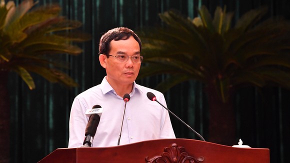 Bí thư Thành ủy TPHCM Nguyễn Văn Nên: Cụ thể hóa nghị quyết bằng chương trình sát sườn, đưa TPHCM phát triển nhanh, bền vững ảnh 4