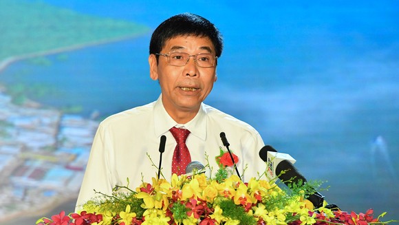Chủ tịch UBND TPHCM Nguyễn Thành Phong: Tạo mọi thuận lợi để Cần Giờ hoàn thành nhiệm vụ ảnh 6