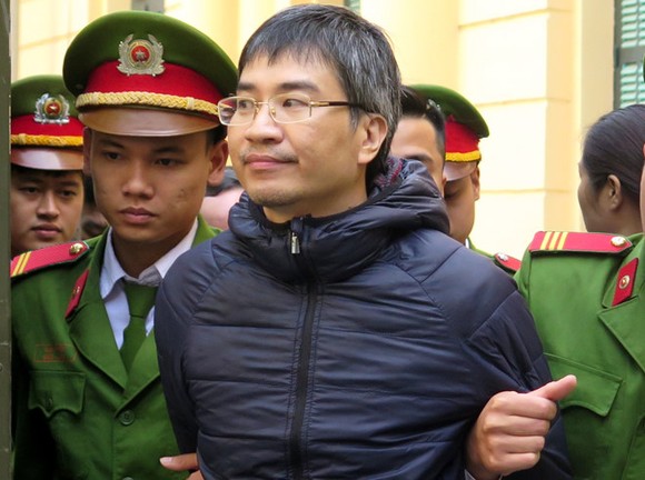 Bị cáo Giang Kim Đạt tại phiên toà 