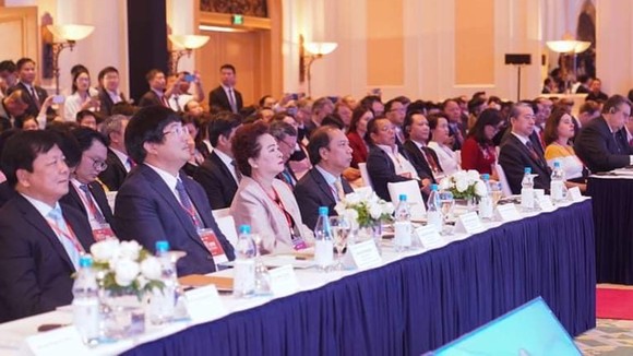 Thủ tướng Nguyễn Xuân Phúc chủ trì Hội nghị Thượng đỉnh về Kinh doanh ASEAN (ASEAN-BIS) ảnh 1