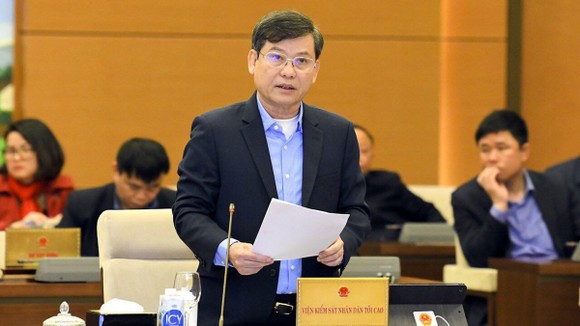 Viện trưởng Viện Kiểm sát Nhân dân tối cao Lê Minh Trí báo cáo tại phiên họp