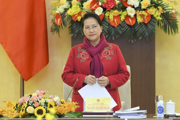Chủ tịch Quốc hội Nguyễn Thị Kim Ngân chủ trì phiên họp thứ hai của Hội đồng Bầu cử quốc gia ảnh 1