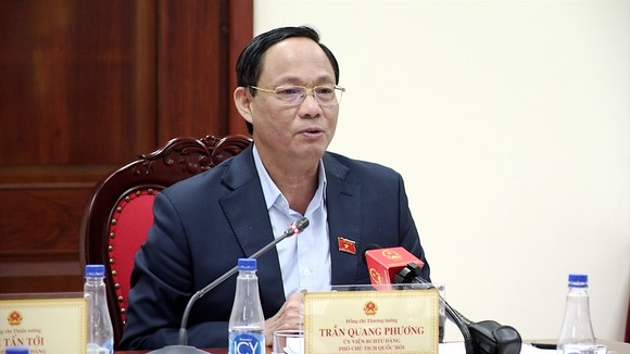 Phó Chủ tịch Quốc hội, Thượng tướng Trần Quang Phương phát biểu kết luận buổi làm việc