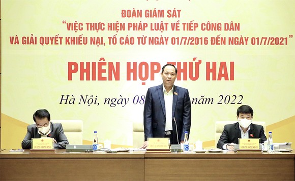Phó Chủ tịch Quốc hội, Thượng tướng Trần Quang Phương, Trưởng đoàn giám sát chủ trì phiên họp