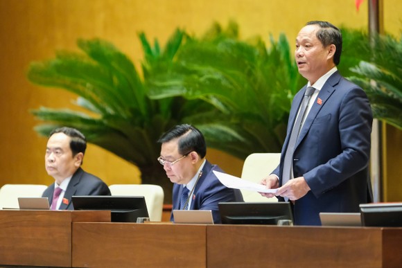 Phó Chủ tịch Quốc hội Trần Quang Phương kết luận nội dung thảo luận 
