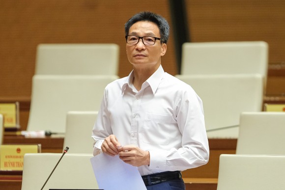 ĐB Nguyễn Thị Kim Thúy: 'Cơ quan chịu trách nhiệm thì không đủ thẩm quyền, còn cơ quan có thẩm quyền thì không phải chịu trách nhiệm' ảnh 2