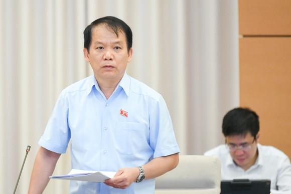 Chủ tịch Quốc hội Vương Đình Huệ: 'Sửa Luật Đất đai phải tuyệt đối tránh hợp thức hóa các vi phạm'  ​ ảnh 3