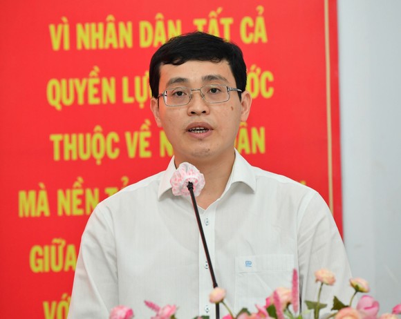 Ứng cử viên Nguyễn Thành Phong: Hiện thực hóa khát vọng phát triển, vươn lên mạnh mẽ của TPHCM ảnh 8