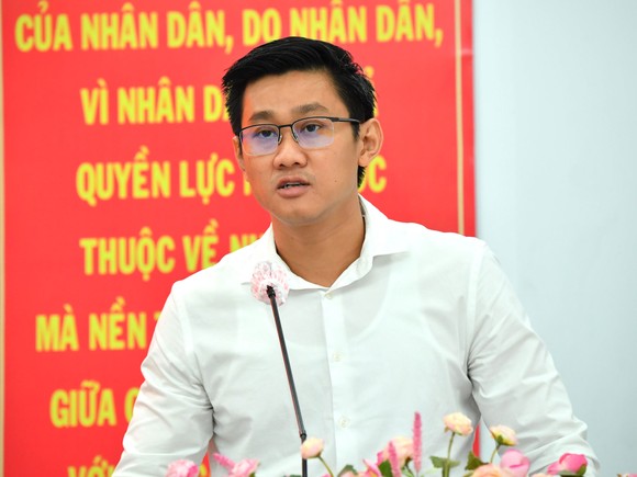 Ứng cử viên Nguyễn Thành Phong: Hiện thực hóa khát vọng phát triển, vươn lên mạnh mẽ của TPHCM ảnh 7