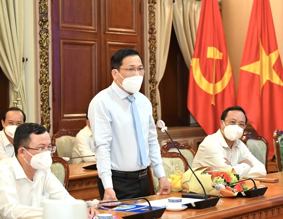 Ông Nguyễn Hoàng Anh giữ chức Phó Chánh Văn phòng UBND TPHCM ảnh 1