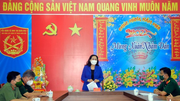 Chủ tịch HĐND TPHCM Nguyễn Thị Lệ thăm, chúc tết một số đơn vị, cá nhân ảnh 2