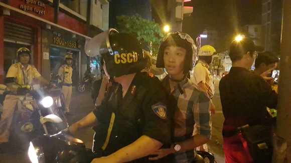  “Đi bão” sau trận thắng của đội tuyển Việt Nam, 78 trường hợp bị xử phạt ảnh 3