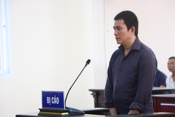 Bị cáo Nguyễn Hữu Nam tại toà