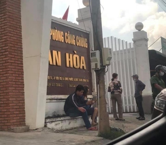 Người phụ nữ trình báo bị cướp túi xách chứa 200 triệu đồng trước cổng phòng công chứng ảnh 1