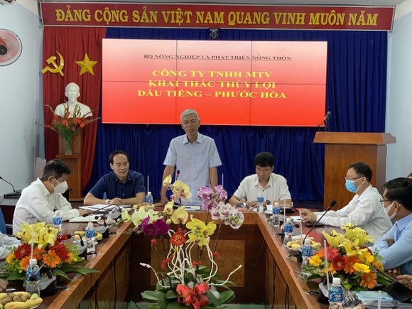 Phó Chủ tịch UBND TPHCM Võ Văn Hoan thăm, chúc tết nhiều đơn vị ảnh 1