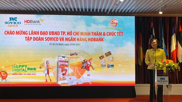 Phó Chủ tịch UBND TPHCM Phan Thị Thắng thăm, chúc tết các doanh nghiệp ảnh 1