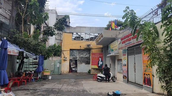 Điều tra vụ cháy kho hàng cạnh ký túc xá Đại học Sư phạm TPHCM ảnh 4