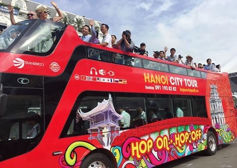 Xe buýt 2 tầng bắt đầu phục vụ du khách tại Hà Nội